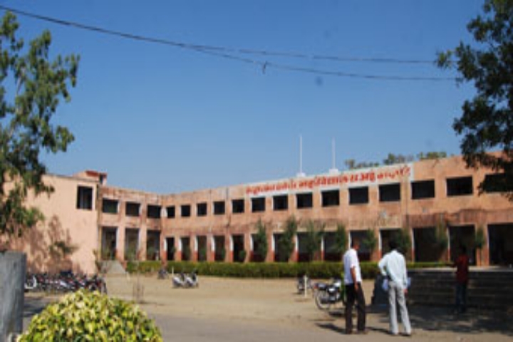 https://cache.careers360.mobi/media/colleges/social-media/media-gallery/23343/2018/12/20/College Building View of Mahatma Gandhi Mahavidyalaya Ahmedpur_Campus-View.jpg